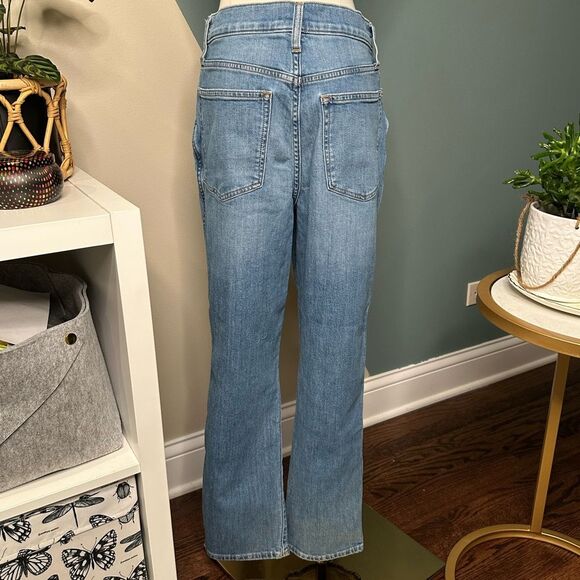 J.Crew High-Rise Classic Vintage Straight-Leg Jeans Size 28 Medium Wash G7007 - Picture 3 of 11